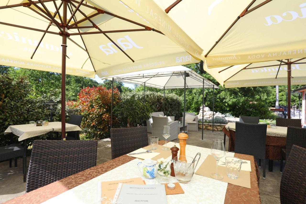 Hotel Tomazici Santalezi Екстериор снимка